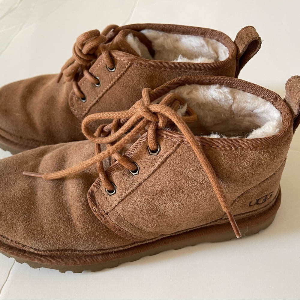 UGG Neumel Women Lace up Ankle Boots Chestnut Suede Size 7 EU 38